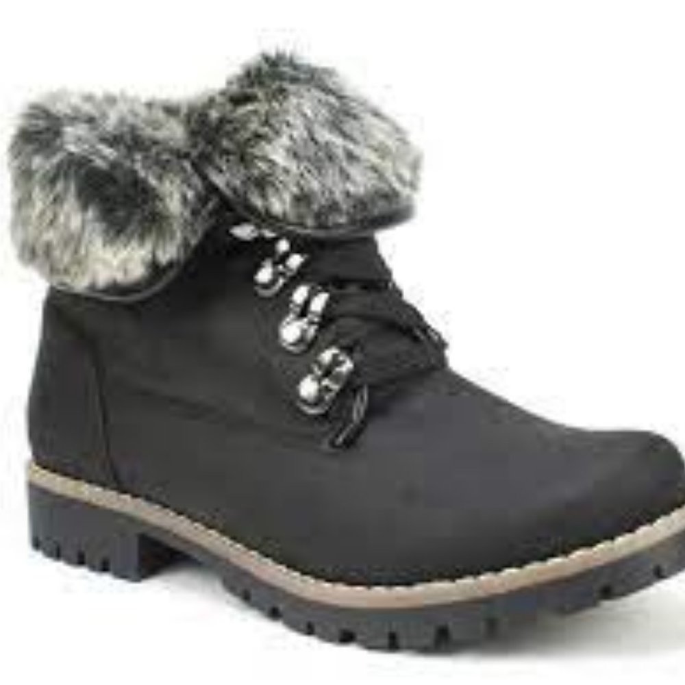 Cliffs by White Mountain Hiking Boots w/ Faux Fur Ankle **FINAL PRICE**
